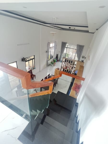 Gia đình cần bán căn nhà mặt tiền hẻm 257 Mai Hắc Đế